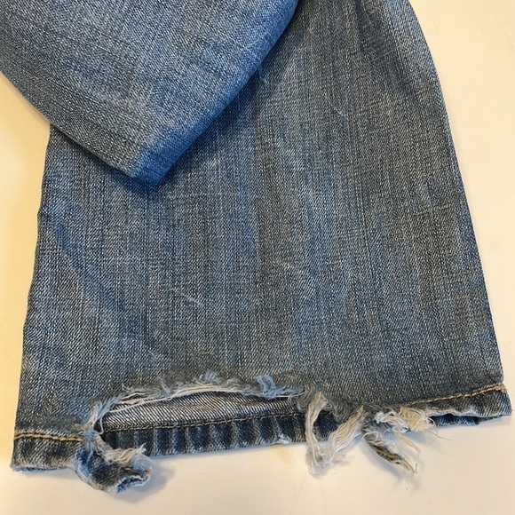 American Eagle Favorite Boyfriend Distressed Medium Blue  Wash Jeans Size 4 long - Picture 9 of 12